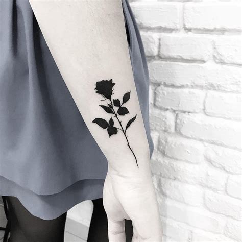 rosa negra tatoo|La Rosa Negra Tattoo